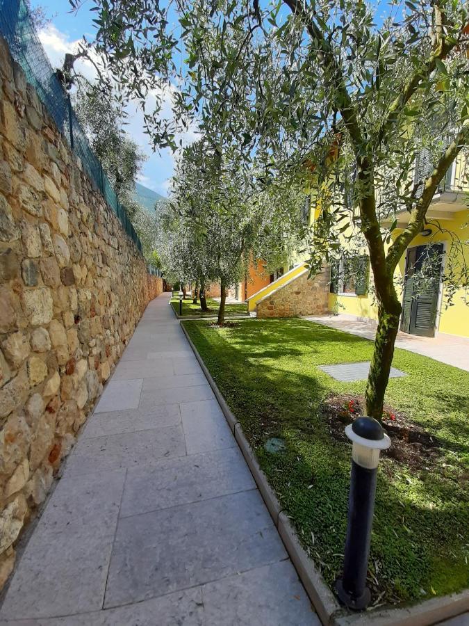 Appartamenti Elisabeth Brenzone sul Garda Exteriör bild
