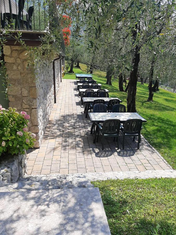 Appartamenti Elisabeth Brenzone sul Garda Exteriör bild