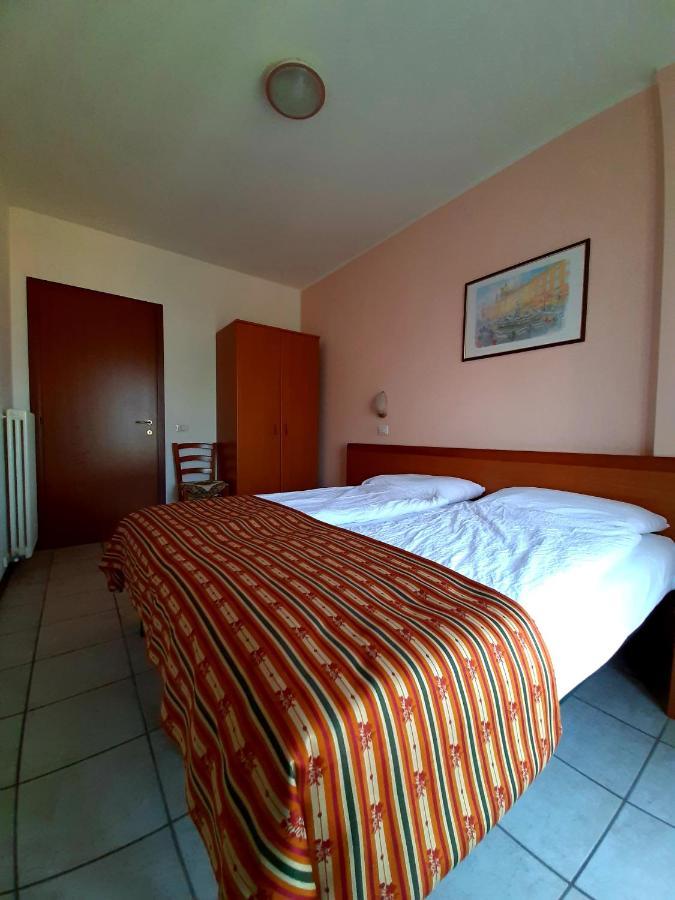 Appartamenti Elisabeth Brenzone sul Garda Exteriör bild