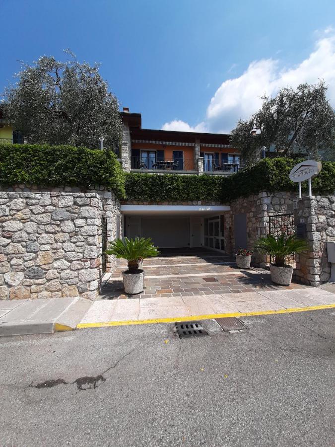 Appartamenti Elisabeth Brenzone sul Garda Exteriör bild
