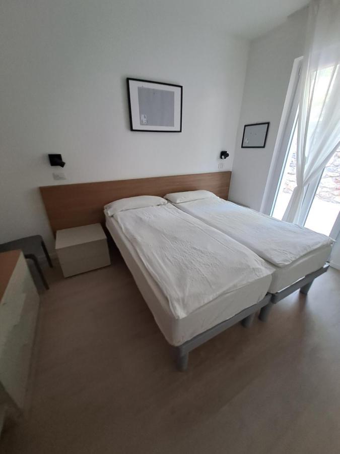 Appartamenti Elisabeth Brenzone sul Garda Exteriör bild