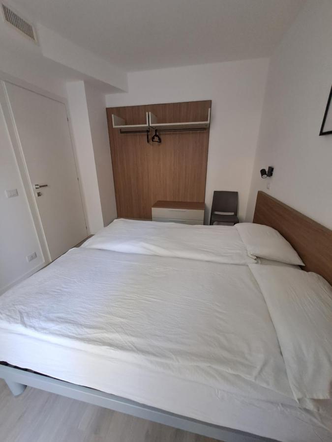 Appartamenti Elisabeth Brenzone sul Garda Exteriör bild