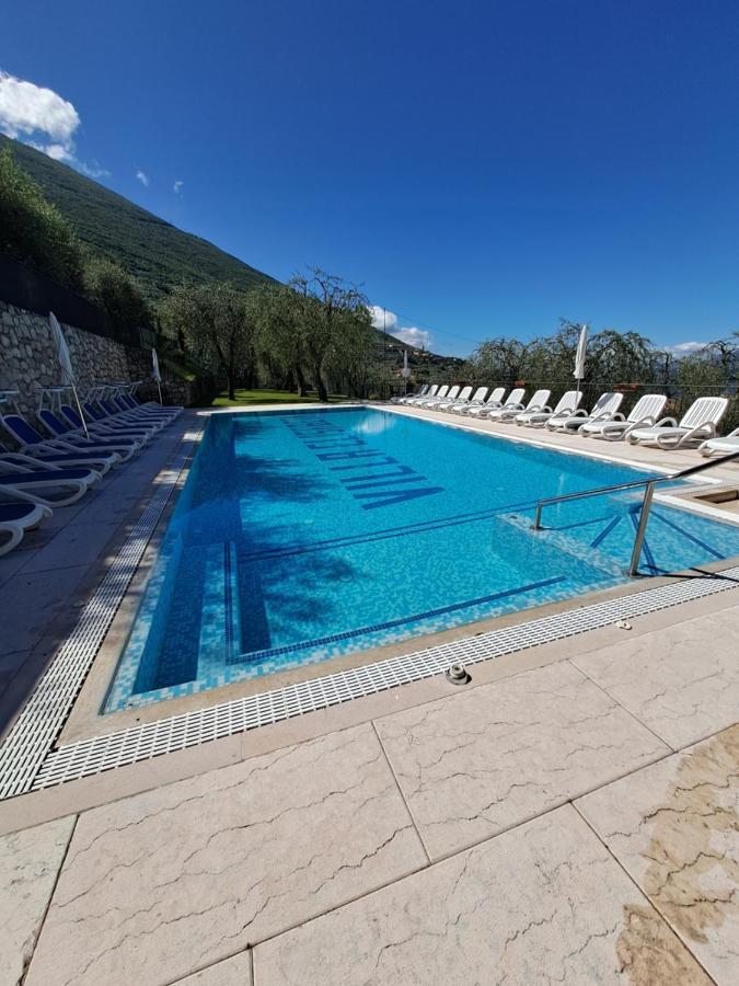 Appartamenti Elisabeth Brenzone sul Garda Exteriör bild